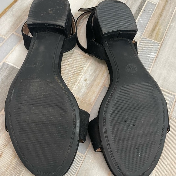 Elegant Black Women's Sandals block heel sz 8 - Picture 10 of 12